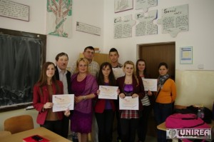 Colegiul National Avram Iancu din Cimpeni  dezbateri  concursuri de eseuri pe tema discriminarii (1)