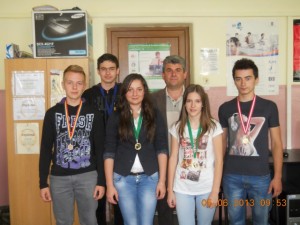 Elevi de la Colegiul National Titu Maiorescu Aiud premiati la concursurile de informatica