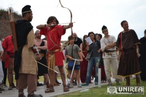 Festivalul Roman Apulum concursuri intre reprezentantii taberelor76