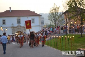 Parada a trupelor de reenactment de la Festivalul Cetatilor Dacice144