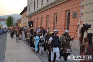 Parada a trupelor de reenactment de la Festivalul Cetatilor Dacice150