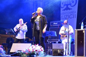 Sarbatoarea Muzicii la Alba Iulia concert Monica Anghel21