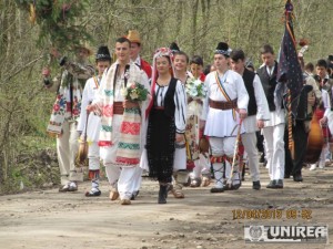 Traditii si obiceiuri de nunta Dobrosloveni05