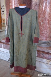 Expozitie vesminte liturgice044
