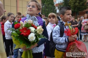 prima zi d scoala la Mihai Eminescu Alba Iulia55