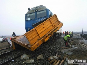 accident intre tren si TIR la Vintu de Jos  (5)